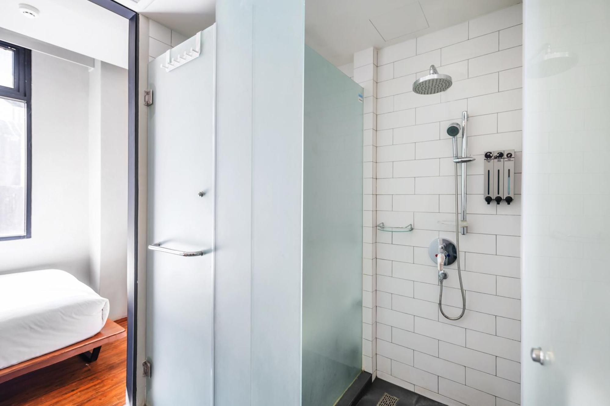 Kokotel Bangkok Surawong Quarto foto